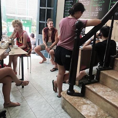 Home Backpackers Hostel ハノイ市 エクステリア 写真